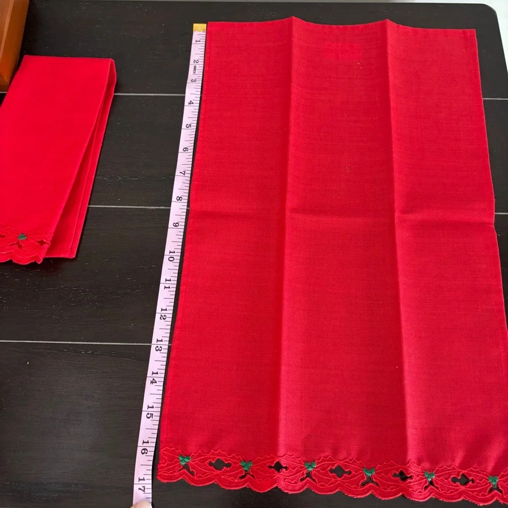 Vintage W-C Imports | Christmas Napkins | Guest Towels | Holly Berry | Set of 6